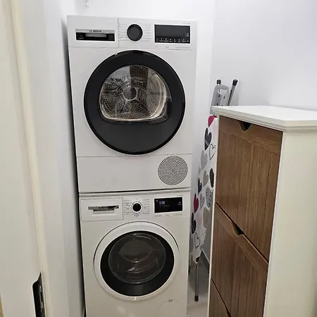 арена изгрев Apartment Burgas City