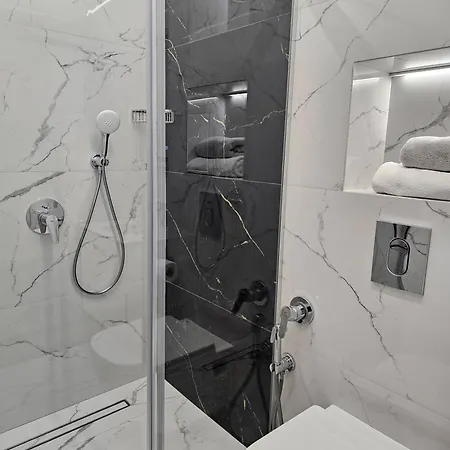 Apartment арена изгрев